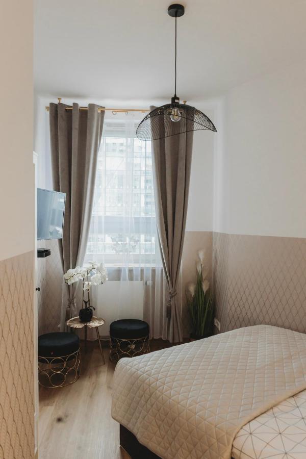 Clicktheflat Gdanski Center Prestige Apart Rooms Warsaw Room photo